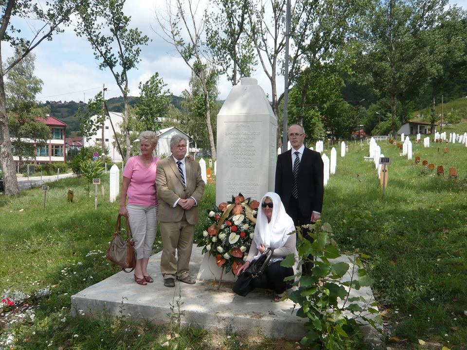 Professor of Philosophy, Southern Connecticut State University, David Pettigrew at Stražište cemetery
